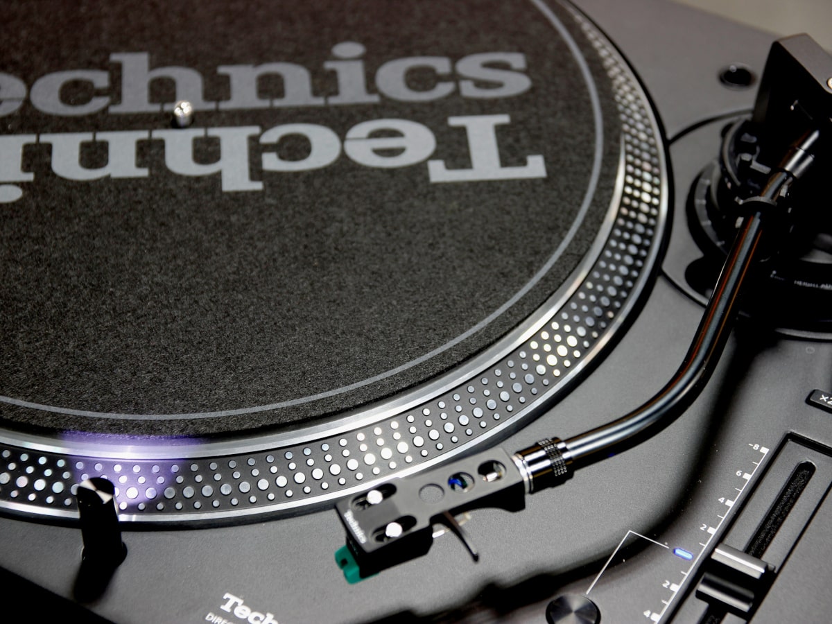 お1人様1点限り】 Technics SL-1200MK7 ダストカバー割れあり 10a29 DJ ...