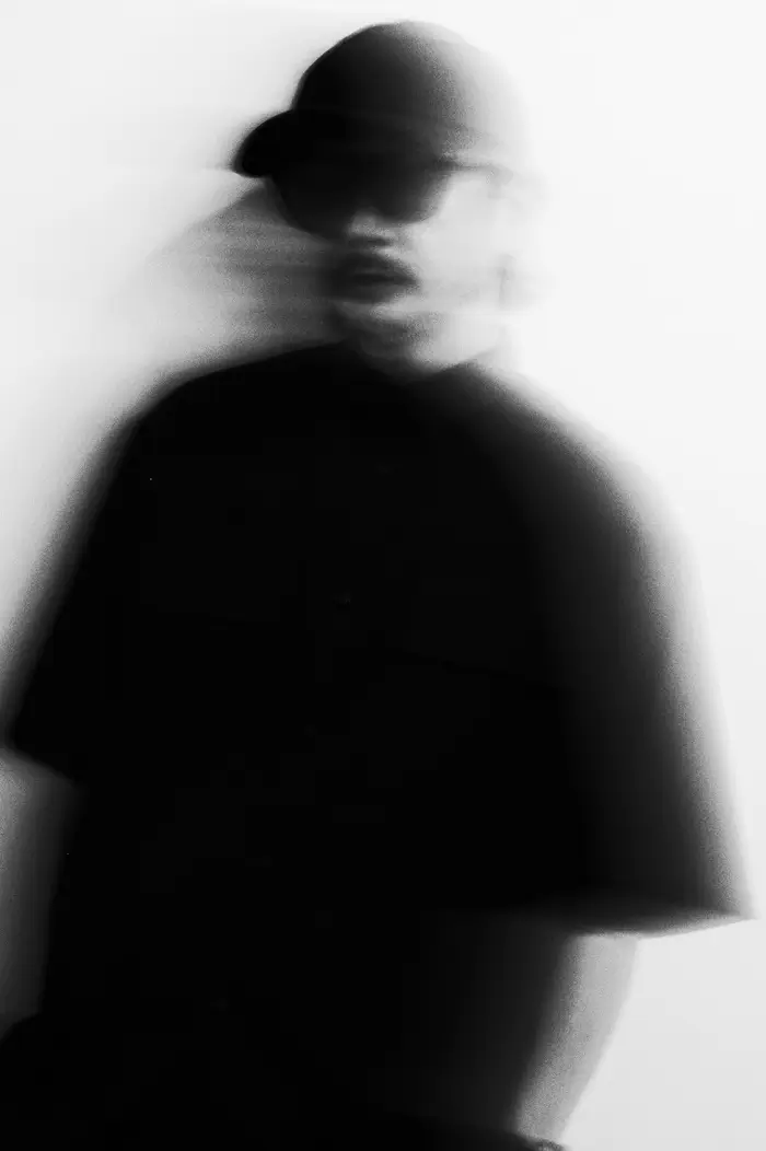 真鍋大度、初のオフィシャル音源作品『dm studies 000 - 004』をリリース!