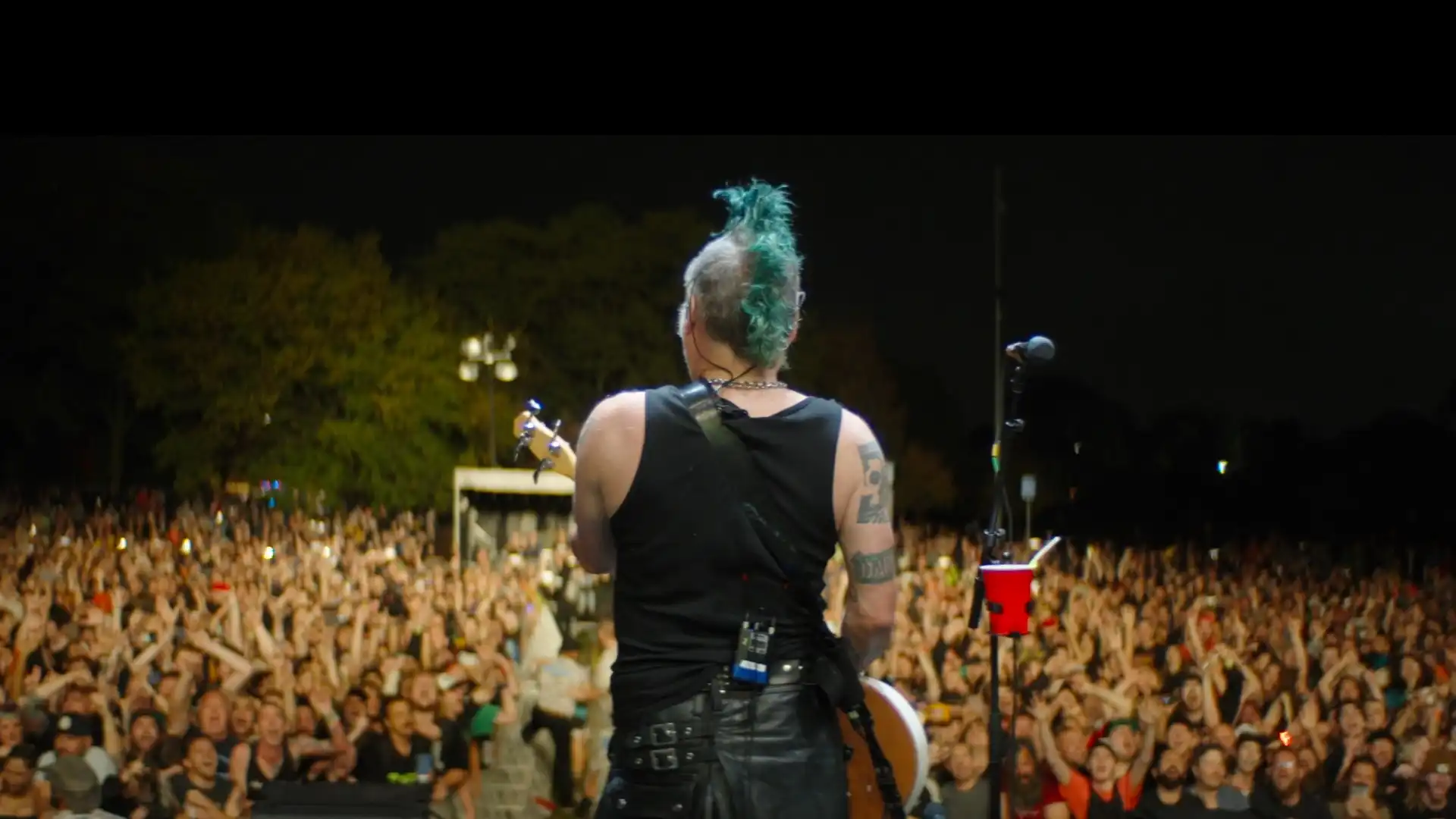 NOFXのドキュメンタリー映画『NOFX：40 Years of Fuckin’Up』日本劇場公開ついに決定！！