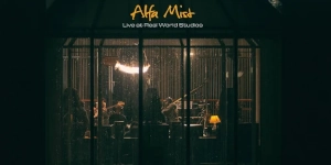 アルファ・ミストによるライヴ・レコーディング『LIVE AT REAL WORLD STUDIOS』がレコード化!