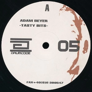 ADAM BEYER / アダム・ベイヤー / TASTY BITS