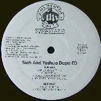 SIAH & YESHUA DAPO ED / VISUALZ