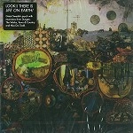 LIFE ON EARTH / ライフ・オン・アース / LOOK!!! THERE IS...