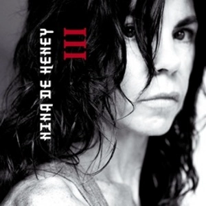NINA DE HENEY / THREE