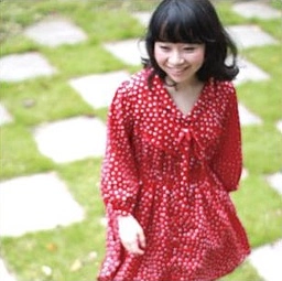 金子麻友美 / 金子麻友美