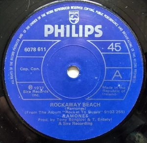 RAMONES / ラモーンズ / ROCKAWAY BEACH (7")