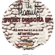 PEANUTS(HOUSE) / SWEET DISSONA 