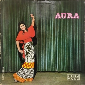 AURA URZICEANU / AURA