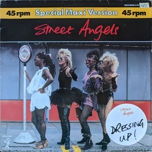 STREET ANGELS / DRESSING UP