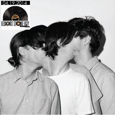 CUT COPY / カット・コピー / IN THESE ARMS OF LOVE / LIKE ANY OTHER DAY  (10")