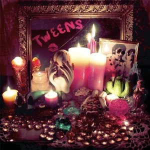 TWEENS / TWEENS