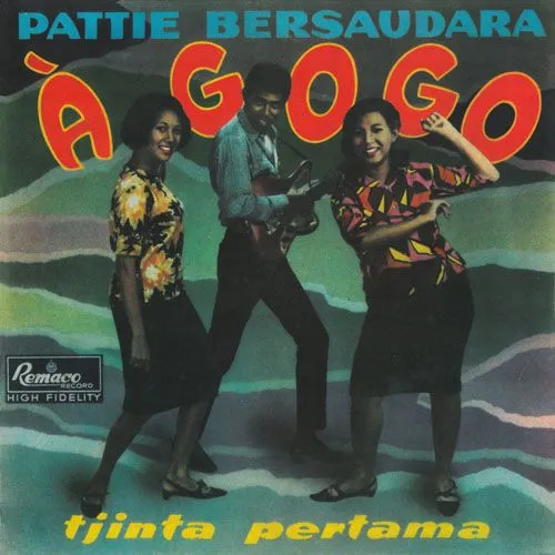 PATTIE BERSAUDARA / TJINTA PERTAMA
