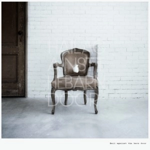 古川本舗 / Hail against the barn door
