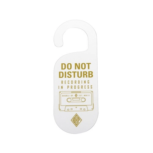 BBP / "GONE DIGGING" DOORKNOB HANGER