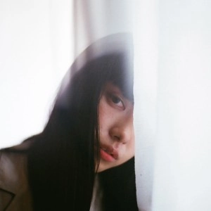 LUCKY TAPES / MOON