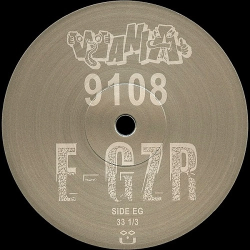 E-GZR / WANIA PRESENTERER E-GZR
