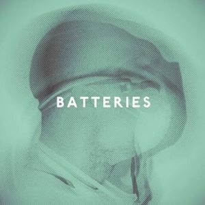 BATTERIES / BATTERIES