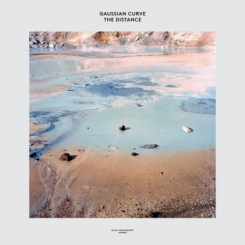 GAUSSIAN CURVE / ガウシアン・カーヴ / DISTANCE