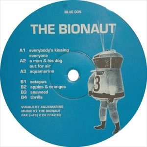 BIONAUT / EVERYBODY'S KISSING EVERYONE