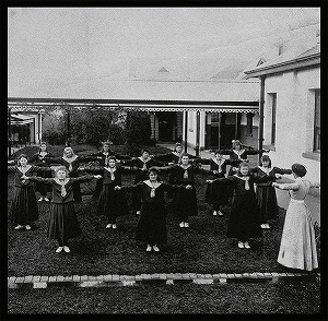 LAST DOMINION LOST / ラスト・ドミニオン・ロスト / SNOWDROPS FROM A CURATE`S GARDEN