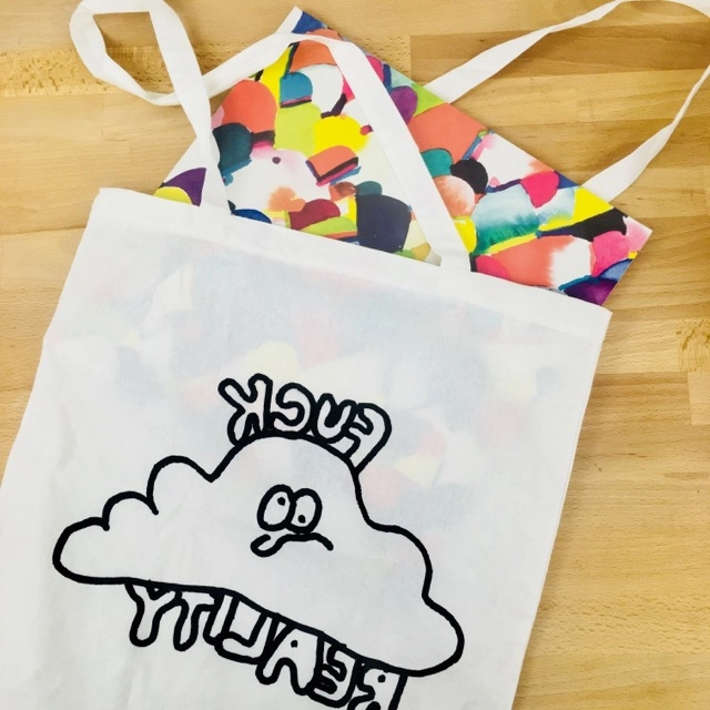 SMALLVILLE / FUCK REALITY TOTE BAG CLOUD