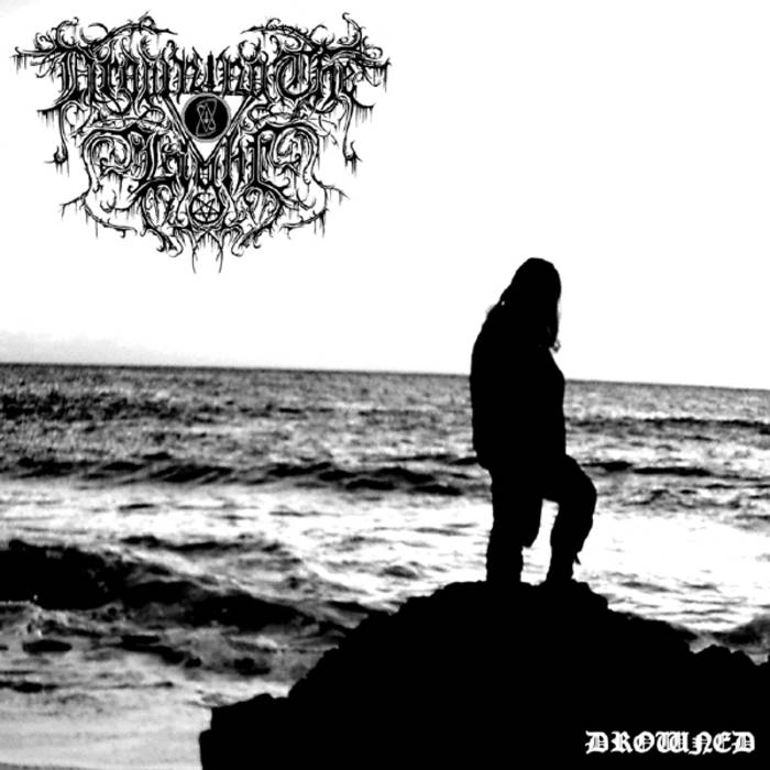 DROWNING THE LIGHT / DROWNED
