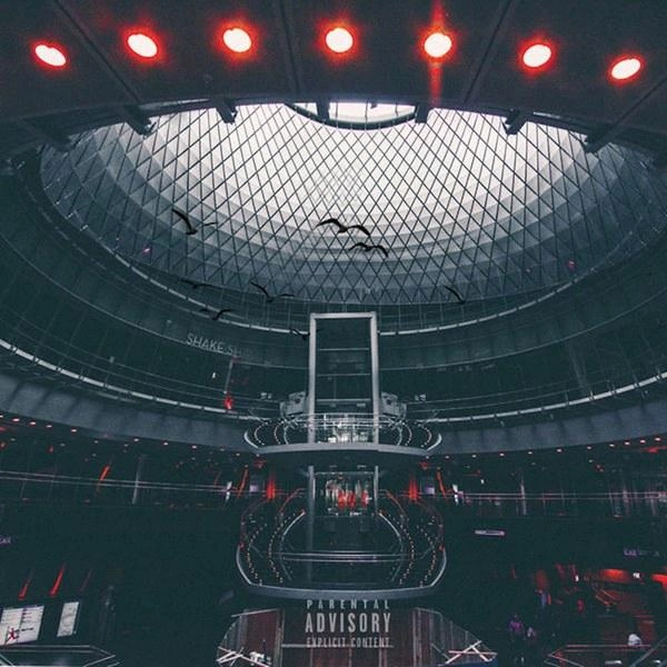 VALEE & CHASE THE MONEY / VTM