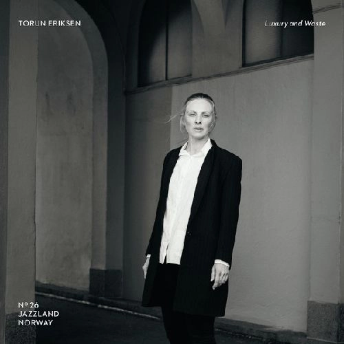 TORUN ERIKSEN / トルン・エリクセン / LUXURY & WASTE (UK)