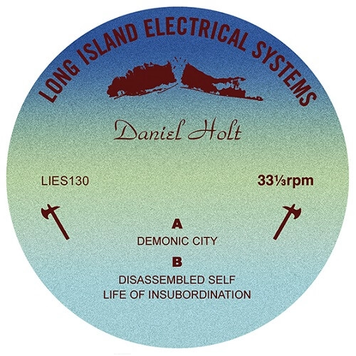 DANIEL HOLT / DANIEL HOLT