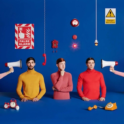 TWO DOOR CINEMA CLUB / トゥー・ドア・シネマ・クラブ / FALSE ALARM