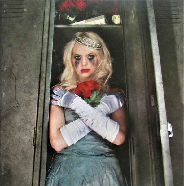 FALLING IN REVERSE / DRUG IN ME IS YOU