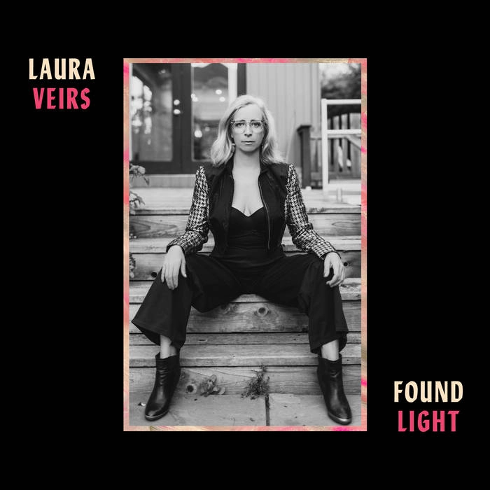 LAURA VEIRS / ローラ・ベアーズ / FOUND LIGHT
