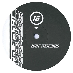 UNIT MOEBIUS / LIVE AT THE MUZENSTRAAT