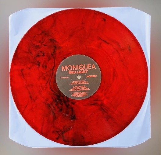 MONIQUEA / RED LIGHT (RED MARBLE VINYL)