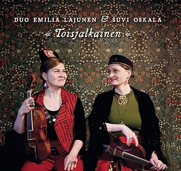DUO EMILIA LAJUNEN & SUVI OSKALA / TOISJALKAINEN