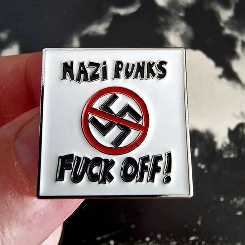 DEAD KENNEDYS / デッド・ケネディーズ / DEAD KENNEDYS SQUARE ENAMEL PIN (NAZI PUNKS FUCK OFF!)