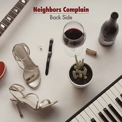 NEIGHBORS COMPLAIN / ネイバーズ・コンプレイン / BACK SIDE