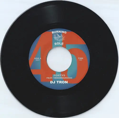 DJ TRON FEAT. VENOMOUS2000 / FORTY5 / IT TAKES A VILLAGE (7inch) (BLACK VINYL)