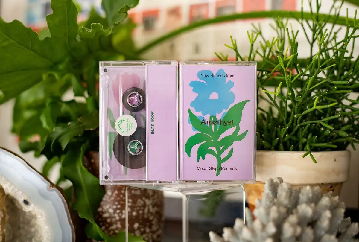 V.A. (NOISE / AVANT) / AMETHYST: NEW SOUNDS FROM MOON GLYPH RECORDS [TAPE]