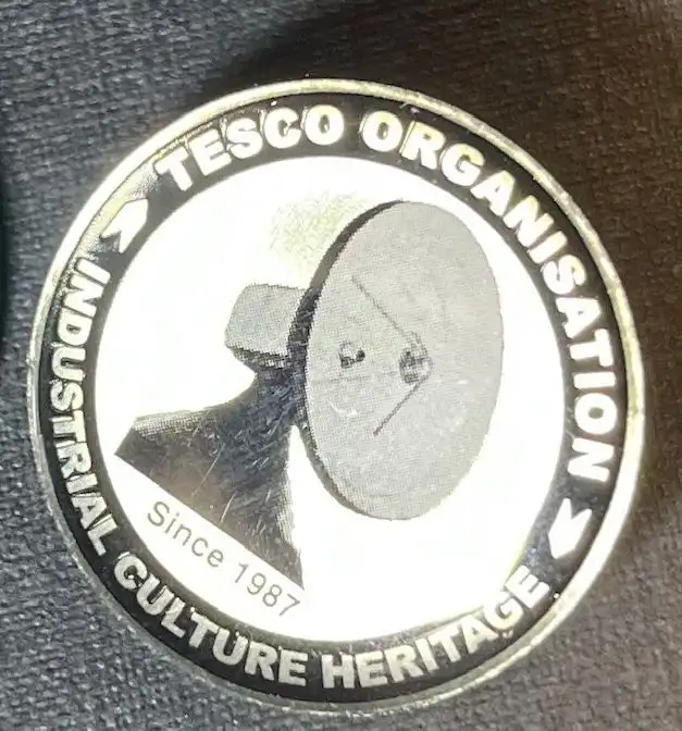 TESCO ORGANISATION / TESCO ORGANISATION INDUSTRIAL CULTURE HERITAGE METAL PIN [CURVED EPOXY FINISH]