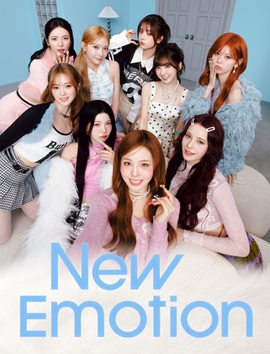 NiziU / New Emotion（初回限定盤B CD+ブックレット）