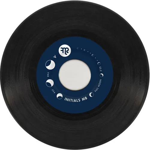 INITIALS MB / FULL MOON / HAPPENING UNDER THE SUN