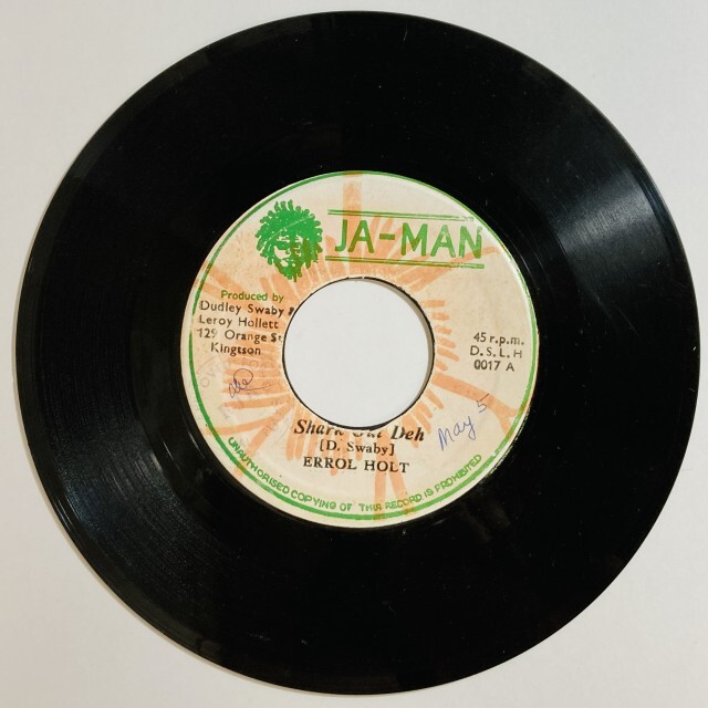 ERROL HOLT / SHARK OUT DEH