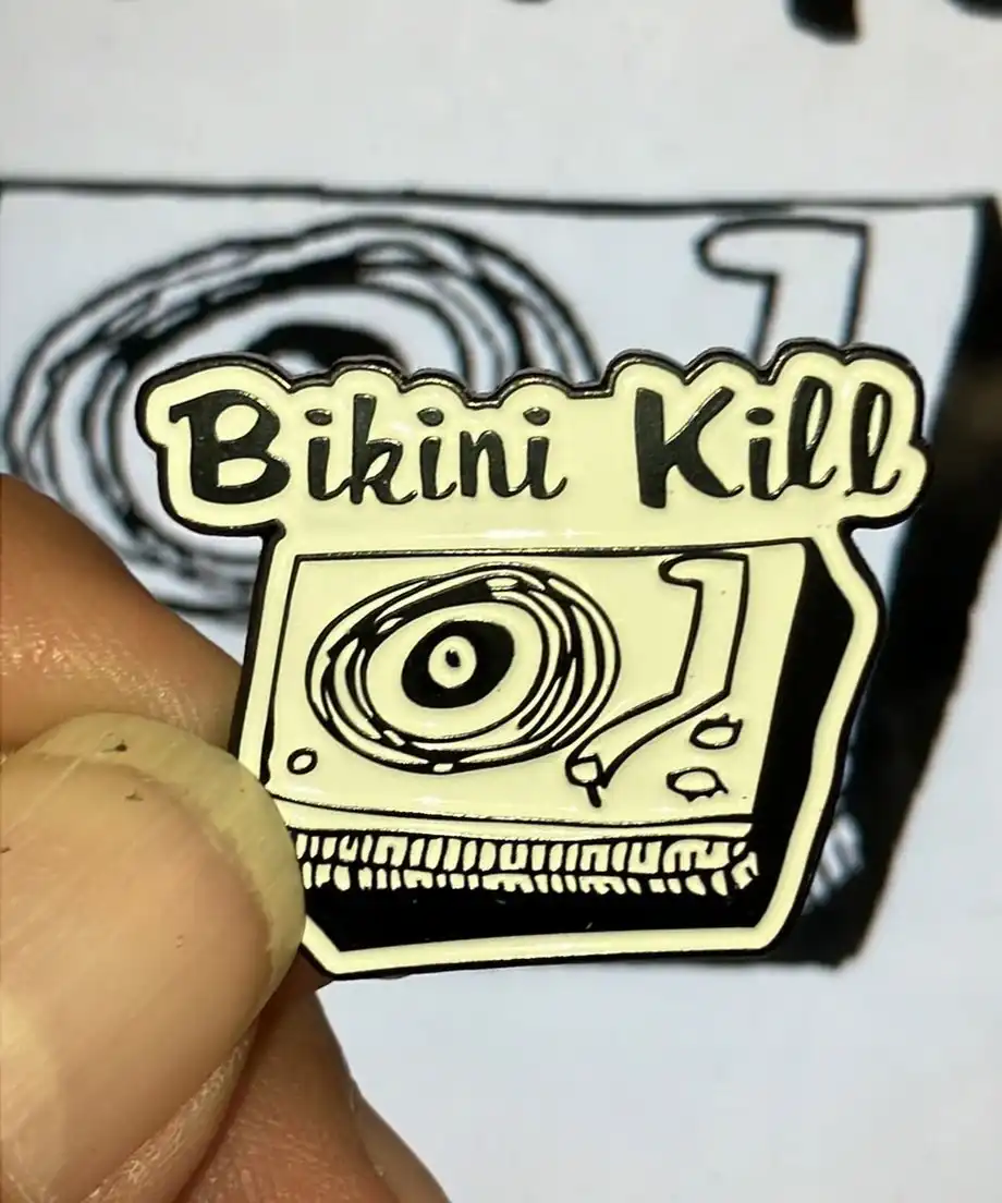 BIKINI KILL / ビキニ・キル / RECORD PLAYER - PIN