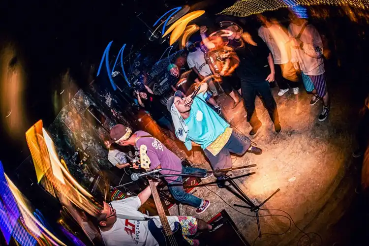 ANTI USE HEADZ Japanese Punk Youth Crew アーティスト写真